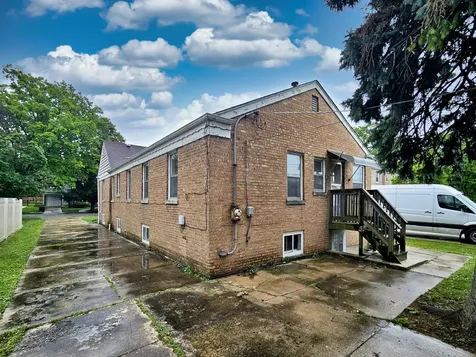 10320 South Claremont Avenue Chicago IL 60643