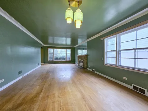 10320 South Claremont Avenue Chicago IL 60643