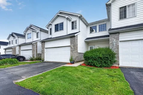 1738 Waters Edge Drive Minooka IL 60447