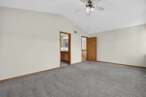 1738 Waters Edge Drive Minooka IL 60447