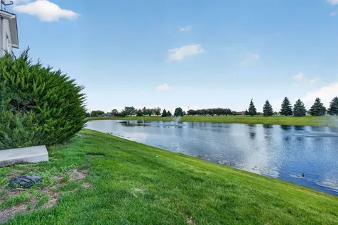 1738 Waters Edge Drive Minooka IL 60447