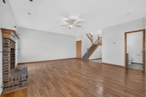 1738 Waters Edge Drive Minooka IL 60447