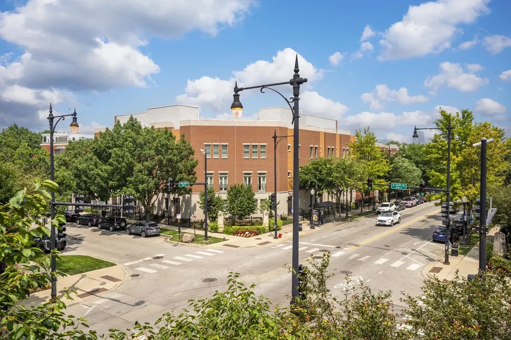 1451 South Halsted Street Chicago IL 60607