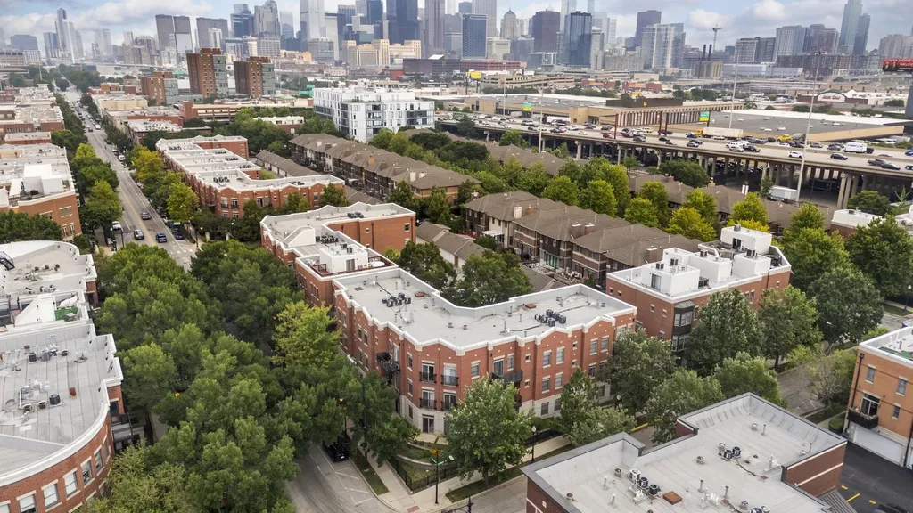 1451 South Halsted Street Chicago IL 60607