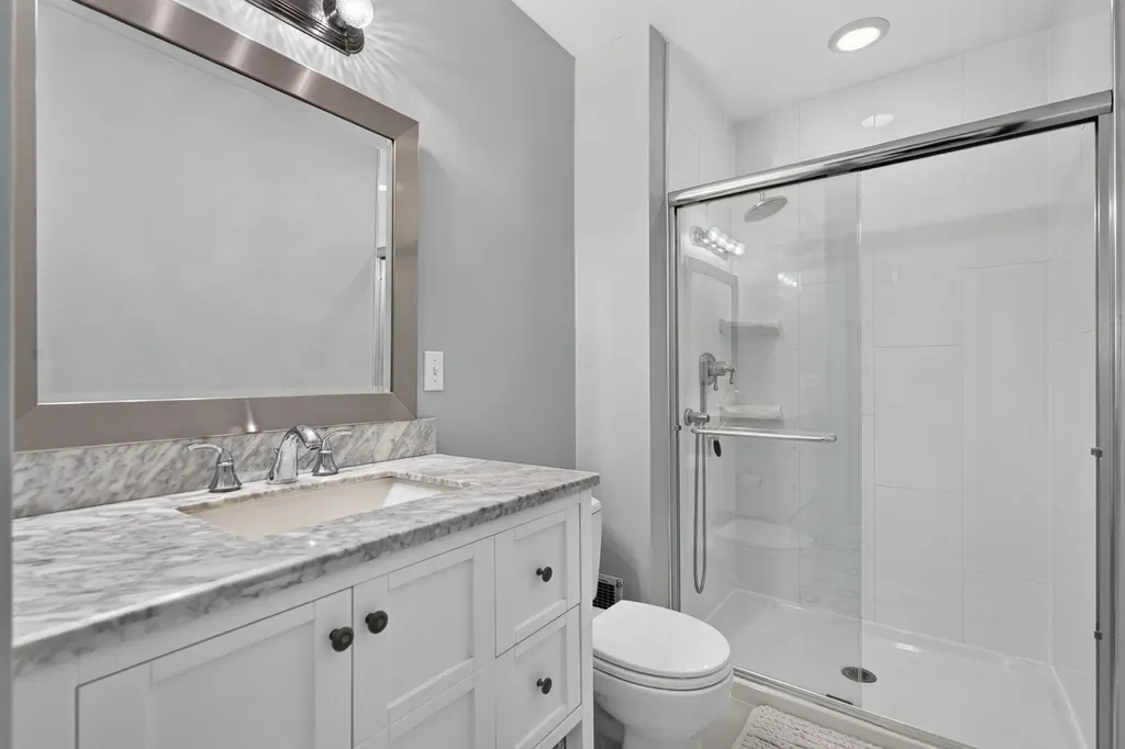 2078 Arleen Court Schaumburg IL 60194