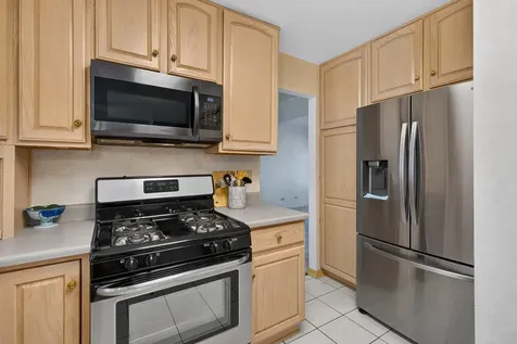 2078 Arleen Court Schaumburg IL 60194