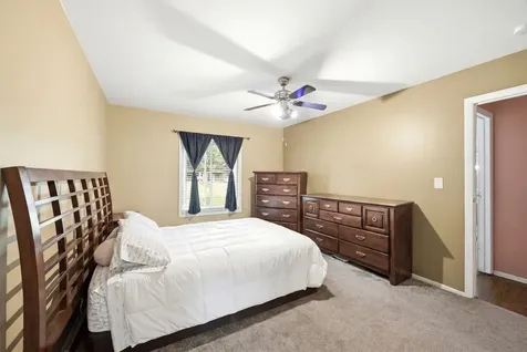 572 Somerset Lane Crystal Lake IL 60014