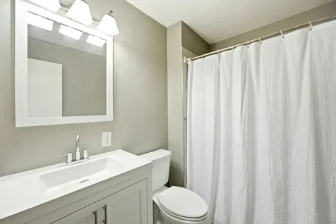 572 Somerset Lane Crystal Lake IL 60014