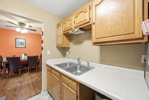 572 Somerset Lane Crystal Lake IL 60014