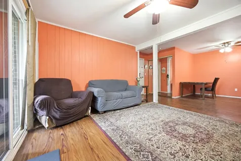 572 Somerset Lane Crystal Lake IL 60014