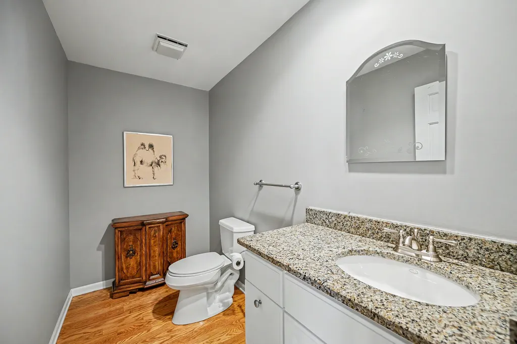 854 Saddlewood Drive Glen Ellyn IL 60137