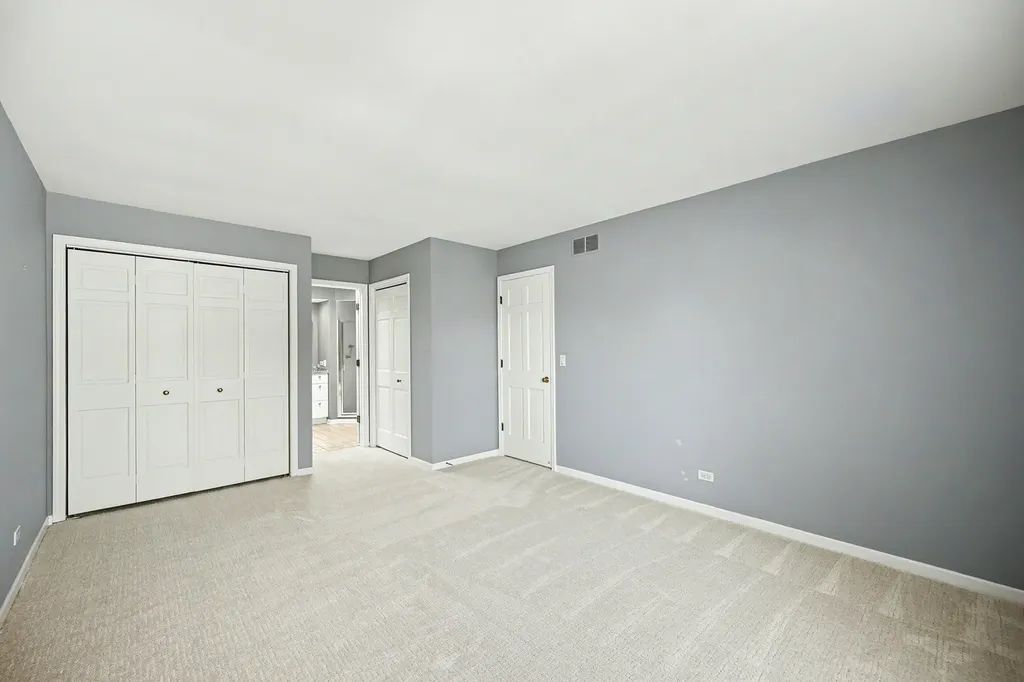 854 Saddlewood Drive Glen Ellyn IL 60137
