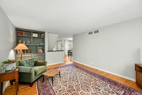 854 Saddlewood Drive Glen Ellyn IL 60137