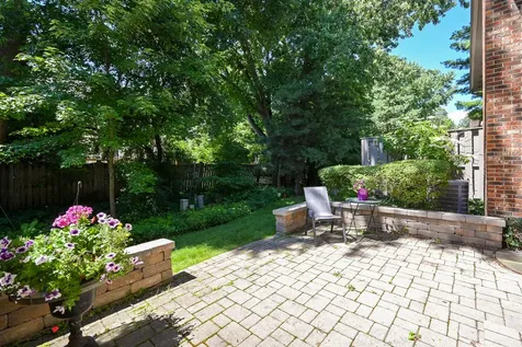 854 Saddlewood Drive Glen Ellyn IL 60137
