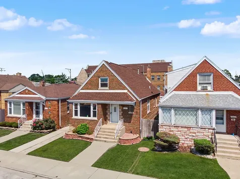 11011 South Avenue L Chicago IL 60617