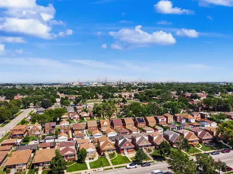 11011 South Avenue L Chicago IL 60617