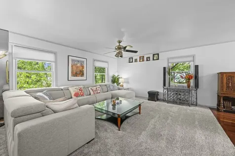881 Woodhollow Lane Buffalo Grove IL 60089