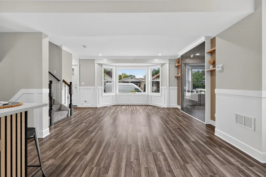 452 West 104th Street Chicago IL 60628