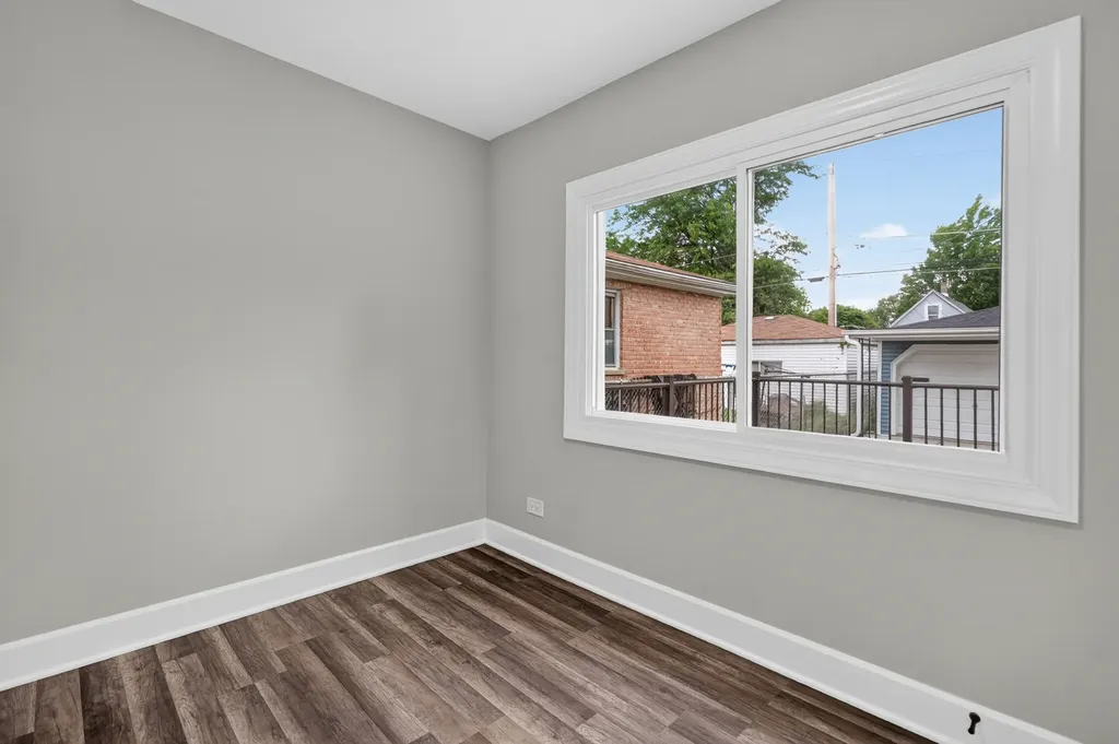 452 West 104th Street Chicago IL 60628