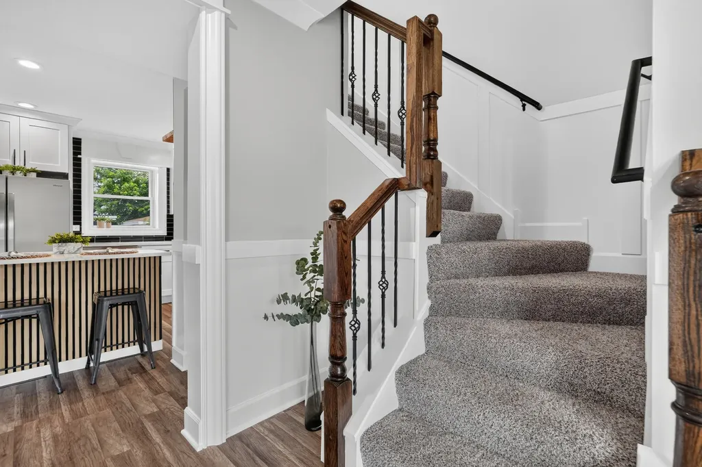 452 West 104th Street Chicago IL 60628