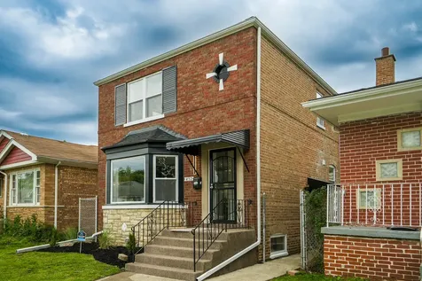 452 West 104th Street Chicago IL 60628