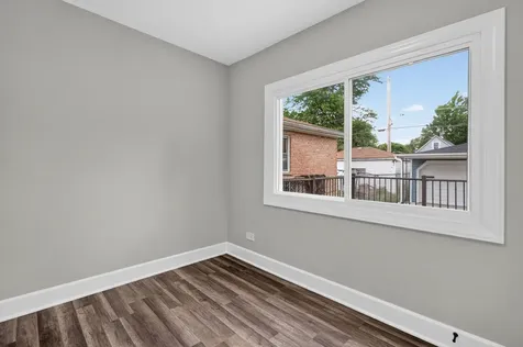452 West 104th Street Chicago IL 60628
