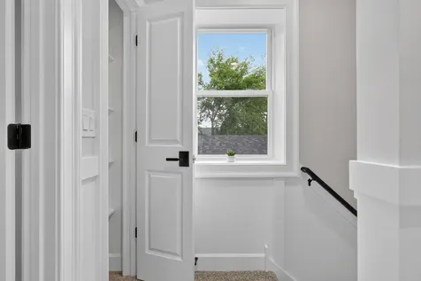 452 West 104th Street Chicago IL 60628