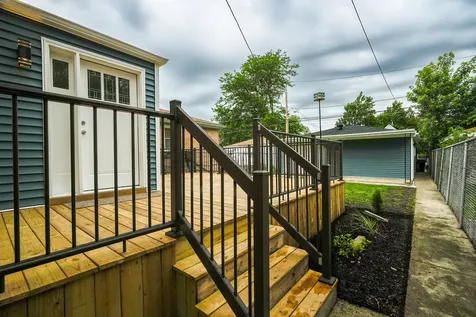 452 West 104th Street Chicago IL 60628