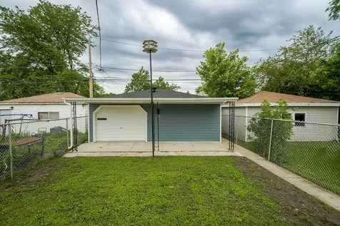 452 West 104th Street Chicago IL 60628