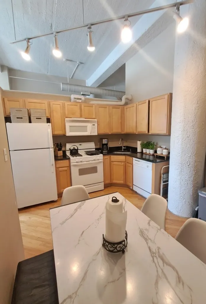 1019 West Jackson Boulevard Chicago IL 60607