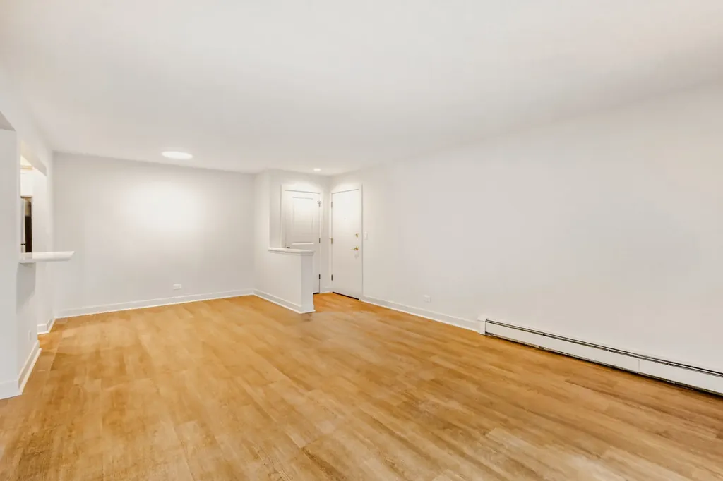 785 Pershing Avenue Glen Ellyn IL 60137