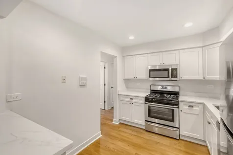 785 Pershing Avenue Glen Ellyn IL 60137