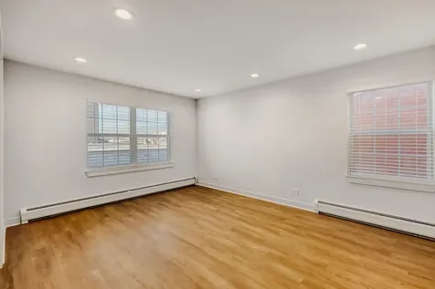 785 Pershing Avenue Glen Ellyn IL 60137