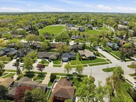 389 Michael John Drive Park Ridge IL 60068