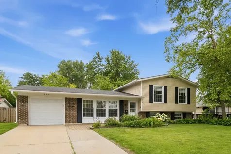 890 Yorkshire Drive Hanover Park IL 60133