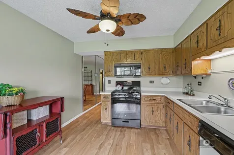 11657 South Matterhorn Circle Palos Park IL 60464