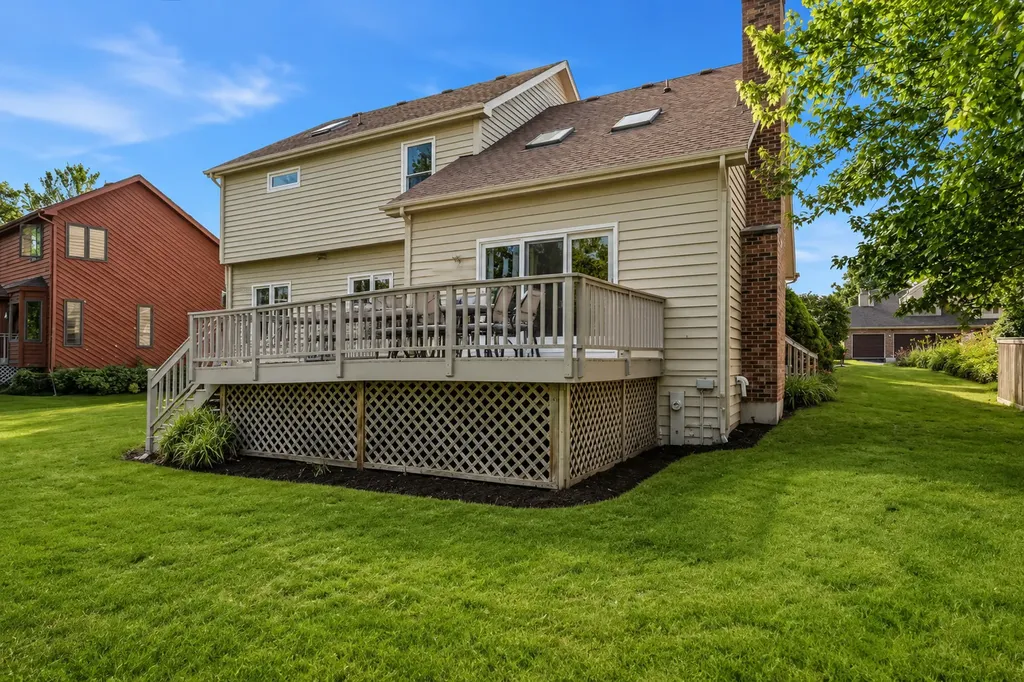 2541 Cheshire Drive Aurora IL 60504