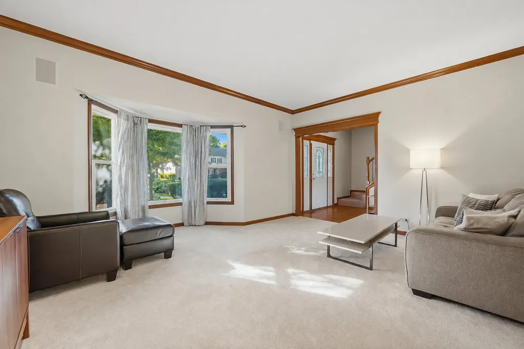 2541 Cheshire Drive Aurora IL 60504