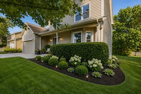 2541 Cheshire Drive Aurora IL 60504
