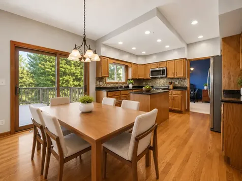 2541 Cheshire Drive Aurora IL 60504