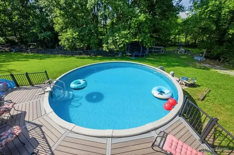 4N560 Snowbird Court St. Charles IL 60175