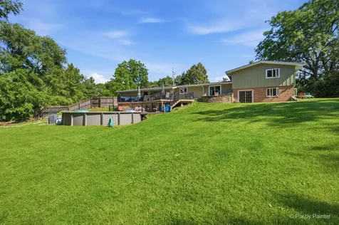 4N560 Snowbird Court St. Charles IL 60175