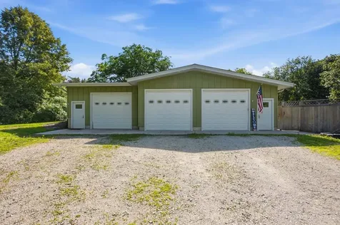 4N560 Snowbird Court St. Charles IL 60175