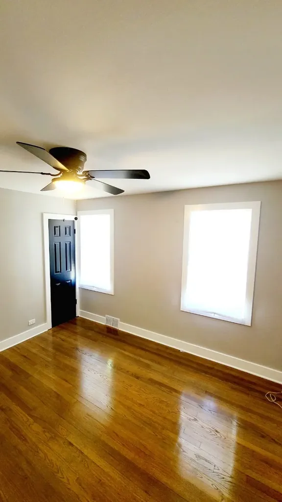 8822 South Kenwood Avenue S Chicago IL 60619