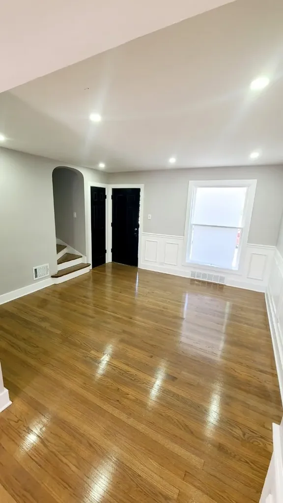 8822 South Kenwood Avenue S Chicago IL 60619