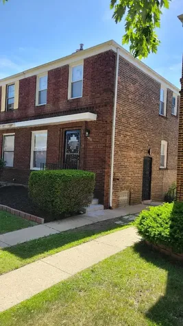 8822 South Kenwood Avenue S Chicago IL 60619