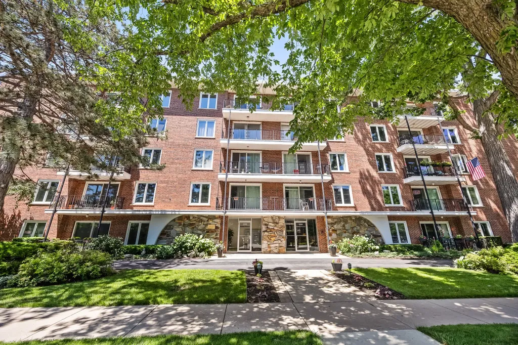 2333 Central Street Evanston IL 60201