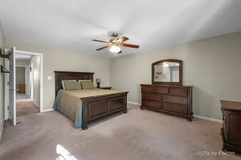 1341 West Sturbridge Drive Hoffman Estates IL 60192