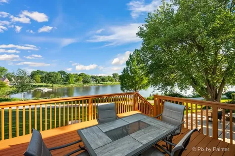 1341 West Sturbridge Drive Hoffman Estates IL 60192