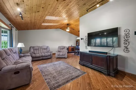 1341 West Sturbridge Drive Hoffman Estates IL 60192